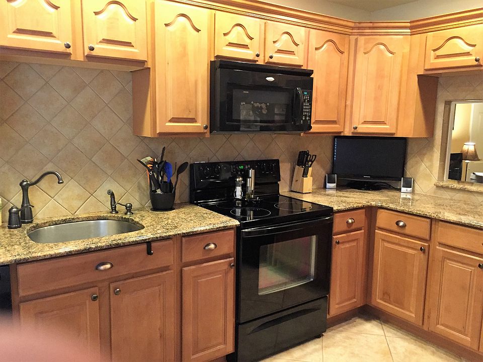 1st image of 8760 Lueck Ln #6