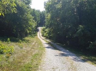 12283 S New Garden Rd, Excelsior Springs, MO 64024