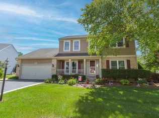 940 Aster Ct, Lake In The Hills, IL 60156