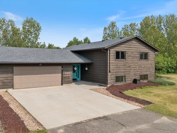 1312 8th Ave NW, Chisholm, MN 55719