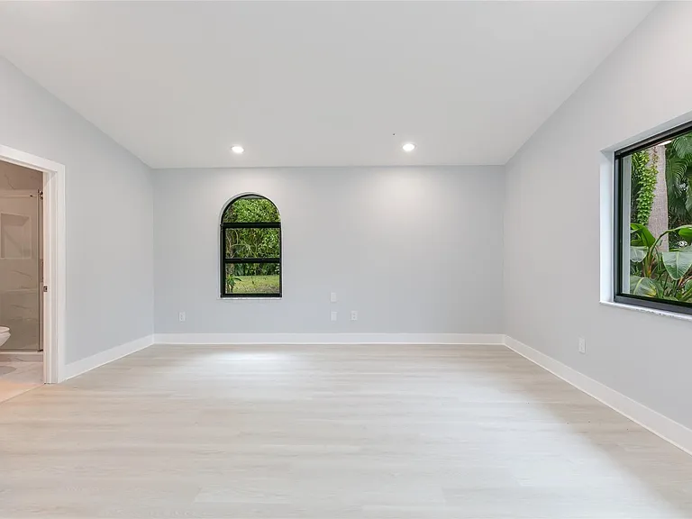 13401 SW 83rd Ave — Photo 33