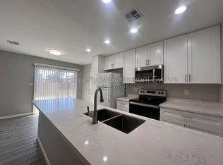 408 W Blackhawk Dr APT 1, Phoenix, AZ 85027