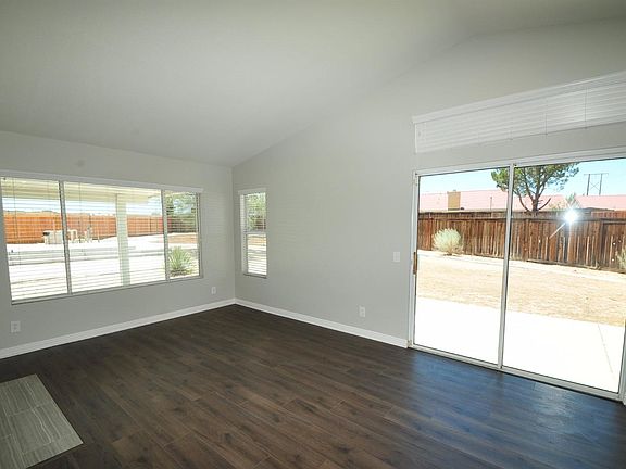 5th image of 12286 Sepulveda Ct