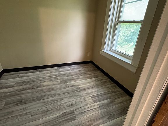 5th image of 745 Glendower Ave #E