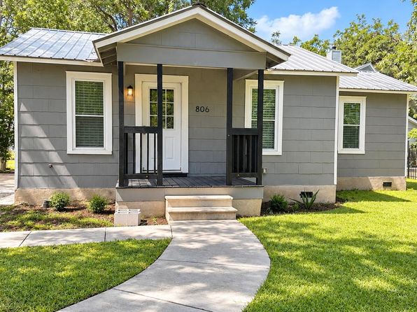 806 Austin St