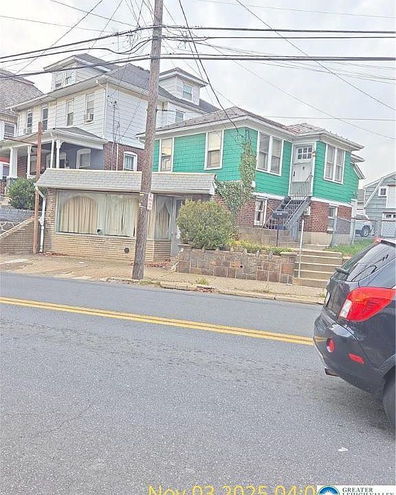 1st image of 2407 Freemansburg Ave
