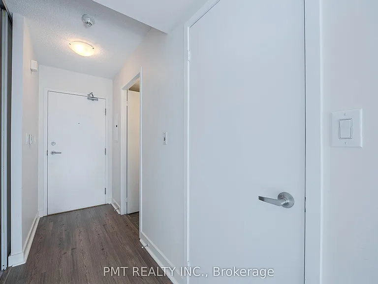 4K Spadina Ave #1721 — Photo 3