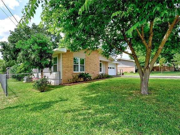 3rd image of 1141 Dunlap Dr