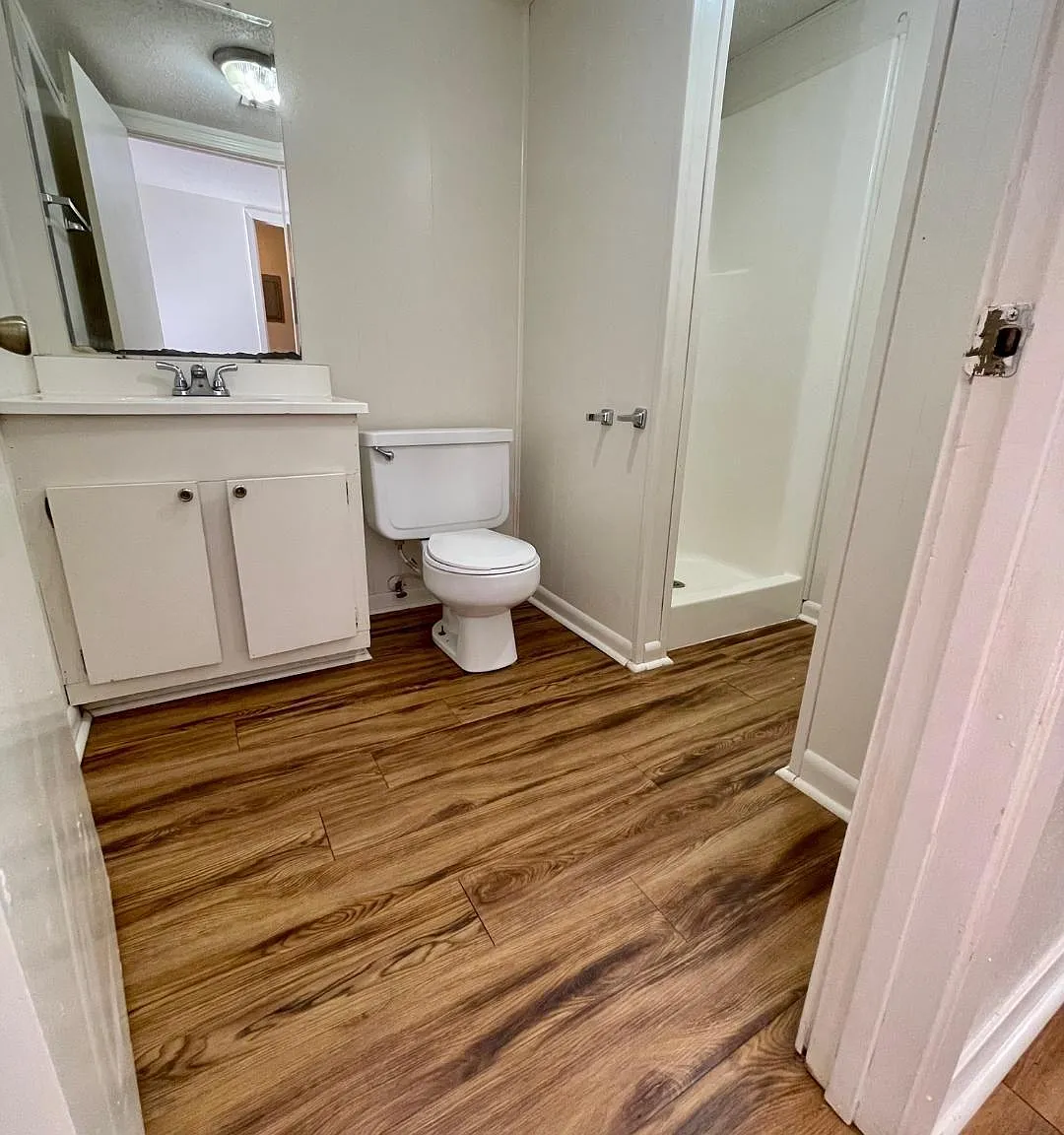 2 bed, 1100 sqft, $925 — Photo 4