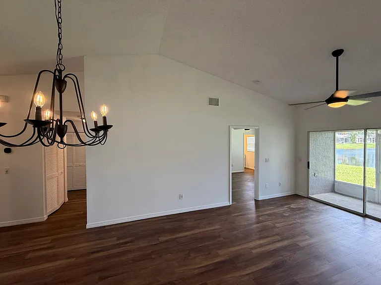 13531 Summerton Dr — Photo 5