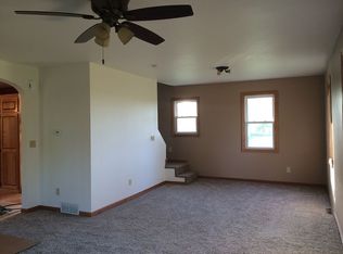 W598 Hofa Park Dr, Pulaski, WI 54162