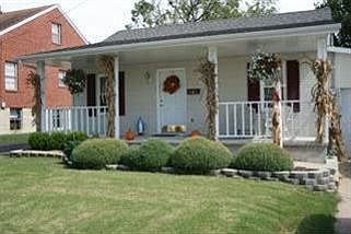 1st image of 623 Kansas St