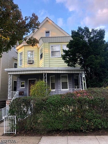 1st image of 34 Clifford St