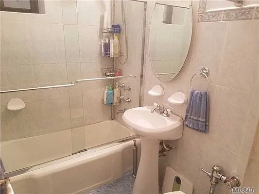 Sold by Benjamin Realty Since 1980 | media 29