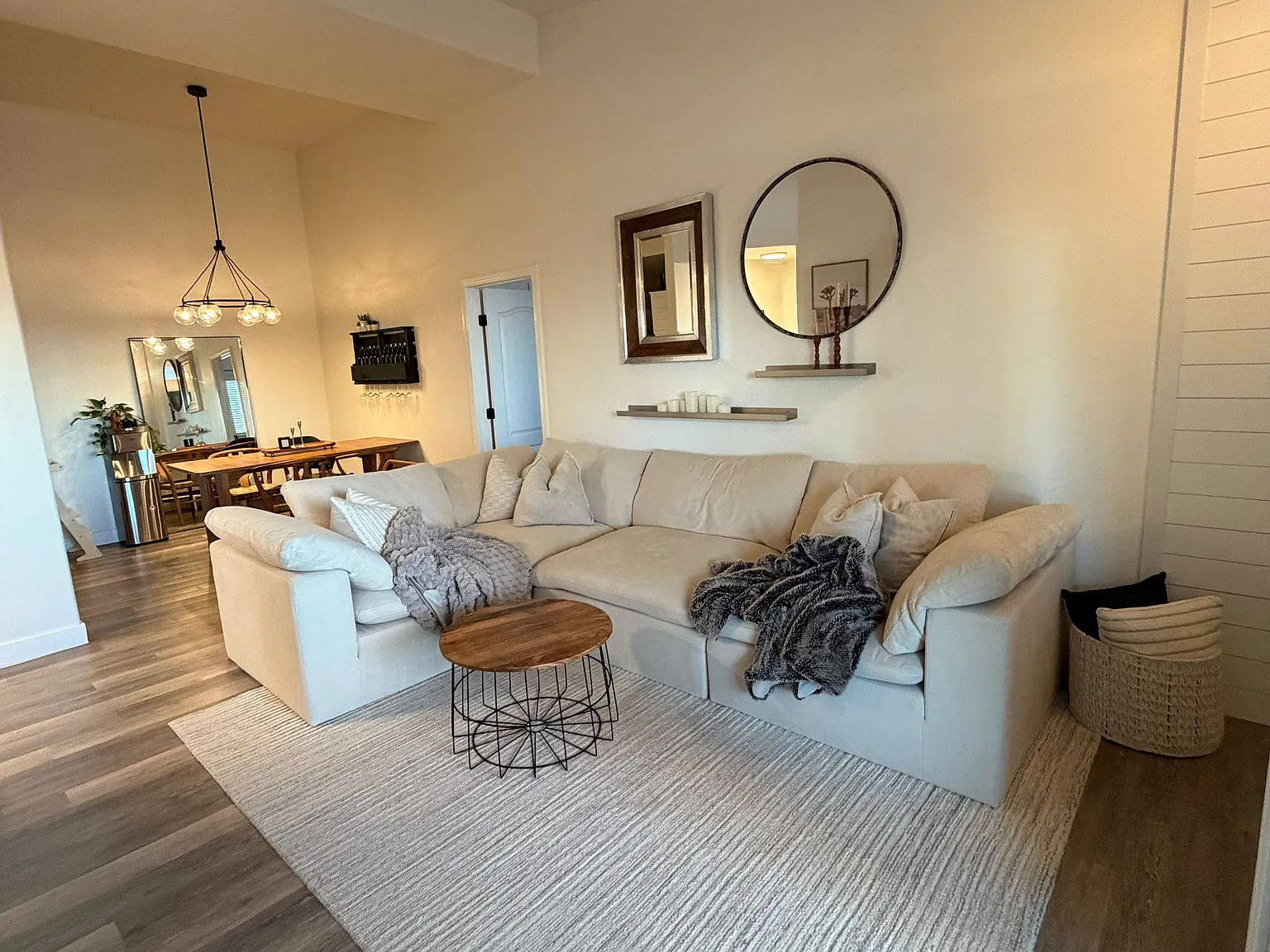 3 bed, 1198 sqft, $3,000 — Photo 3