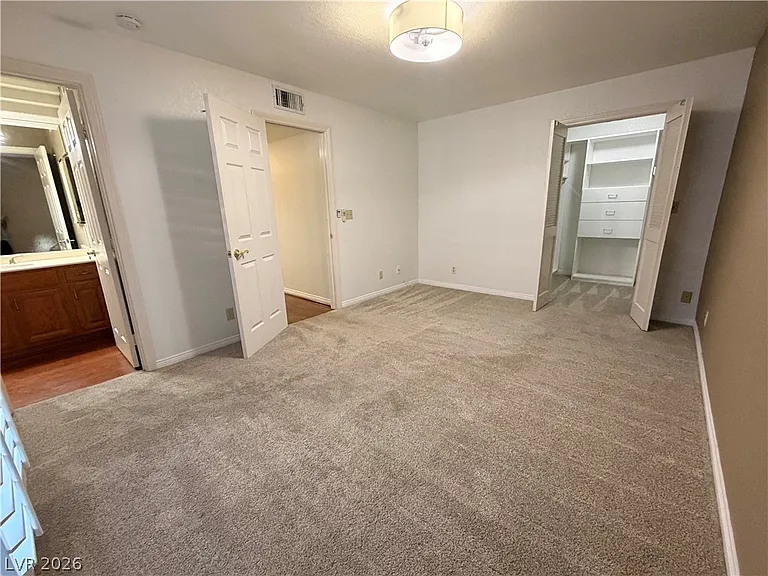 1411 Santa Margarita St #F — Photo 9