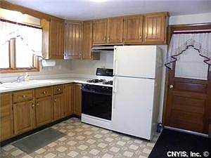4th image of 102 Osborne Dr