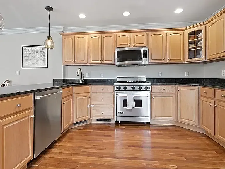 115 F St #1 — Photo 3