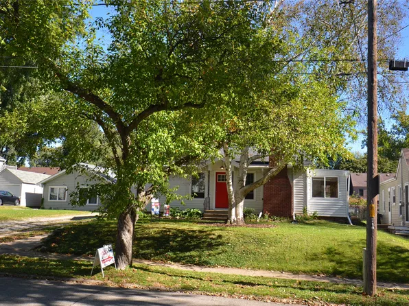 2109 40th St, Des Moines, IA 50310