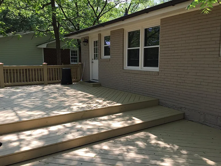 889 Scott Cir — Photo 3