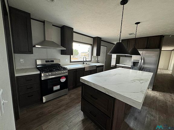 3rd image of 215 Caballo Rd