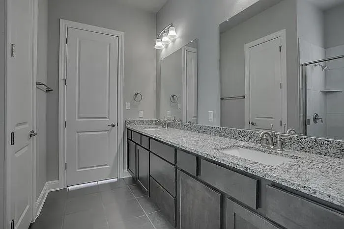 4655 Katherine Dr — Photo 17