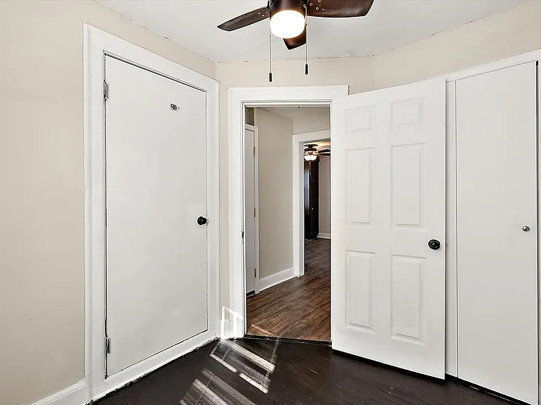 5741 Lakewood St — Photo 35