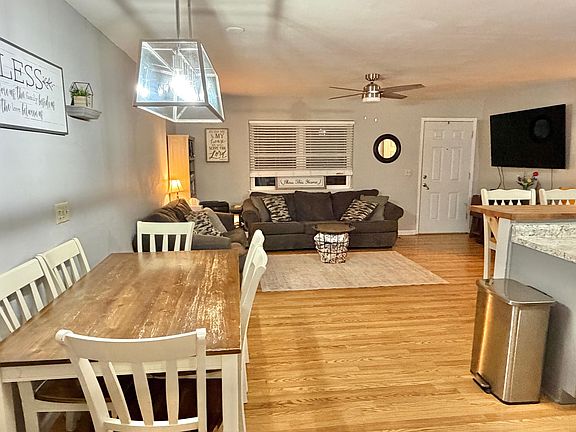 5th image of 118 W Lewis Ave