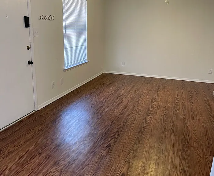 3208 Matthews Dr — Photo 5