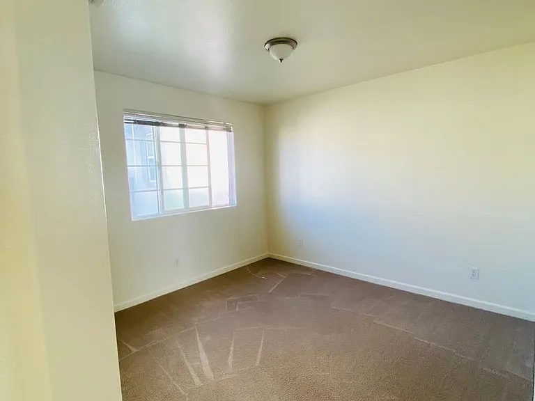620 Candela Cir — Photo 20