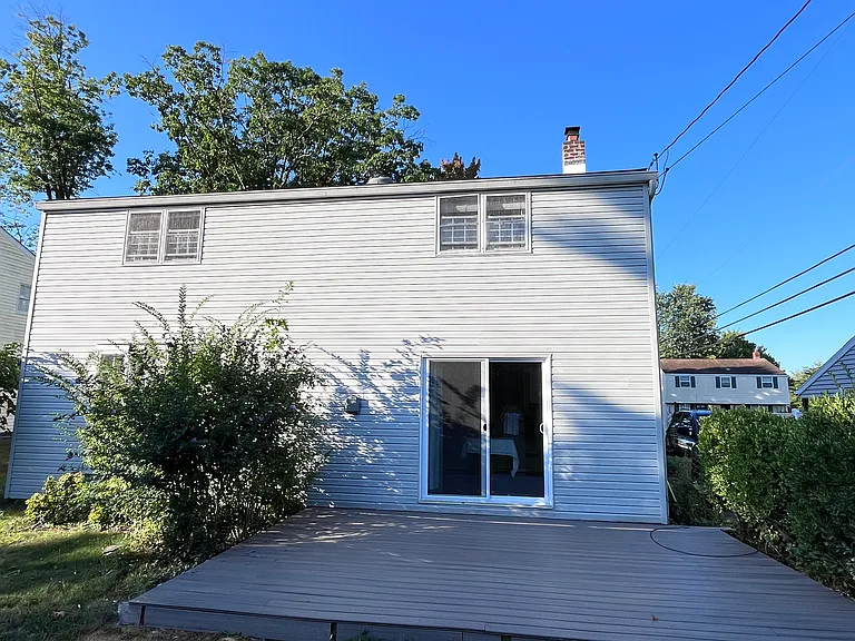 224 Pleasant Valley Rd — Photo 17