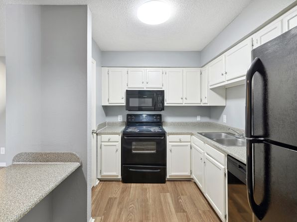 4611 Governors House Dr SW #212