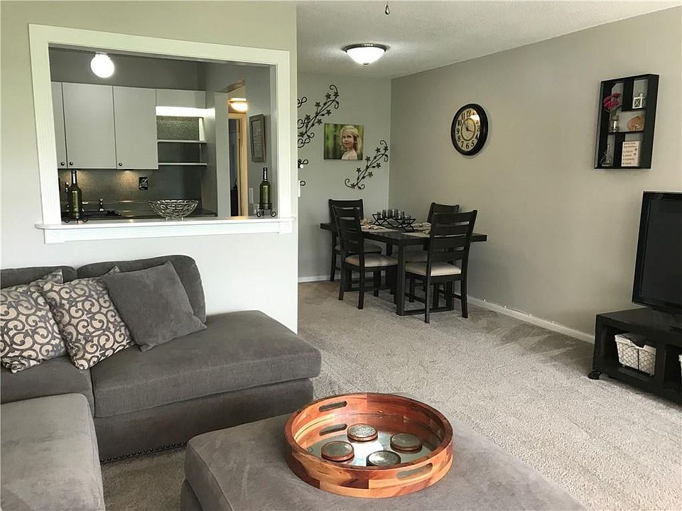 1st image of 416 Sheffield Q #416