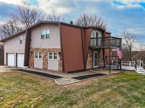 448 Ridgeview Dr, Saint Marys, WV 26170