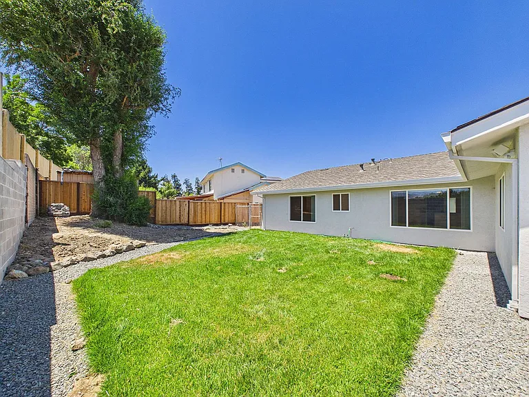 442 Fontanelle Dr — Photo 26