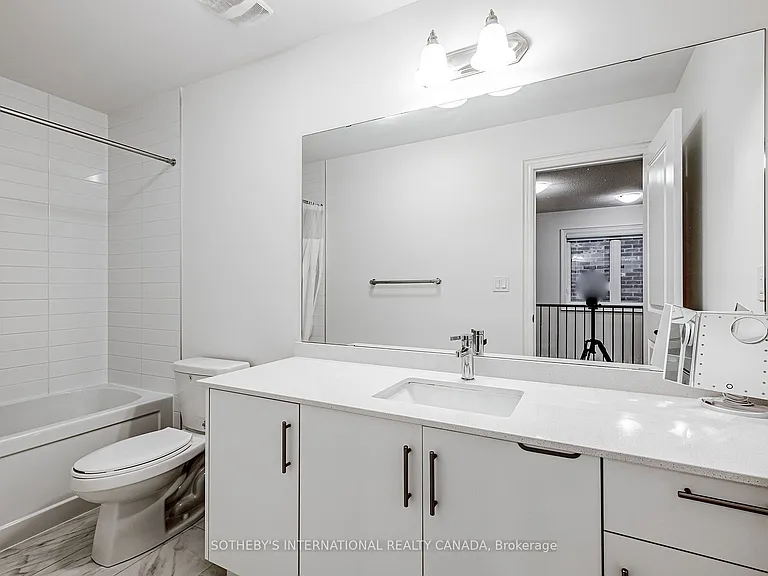 36 Quinton Rdg #UPPER — Photo 20