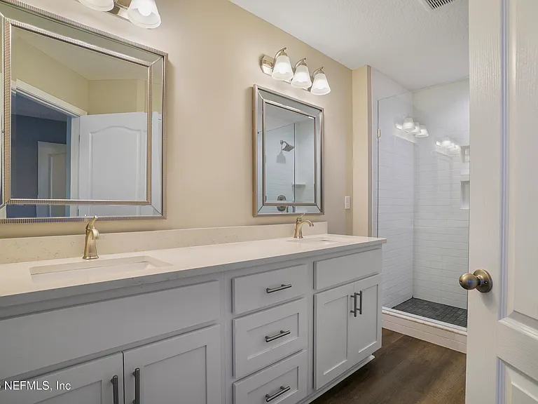 142 Castro Ct — Photo 18