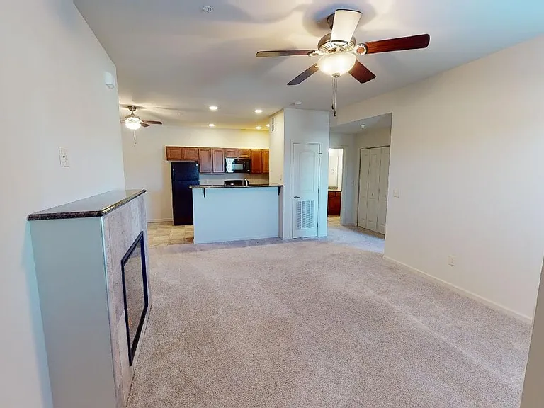 The Legends Apartments — Photo 32