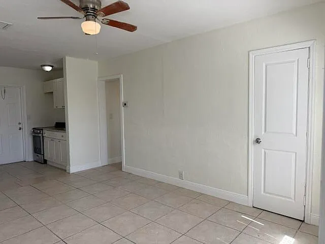 1913 Division Ave #102 — Photo 8