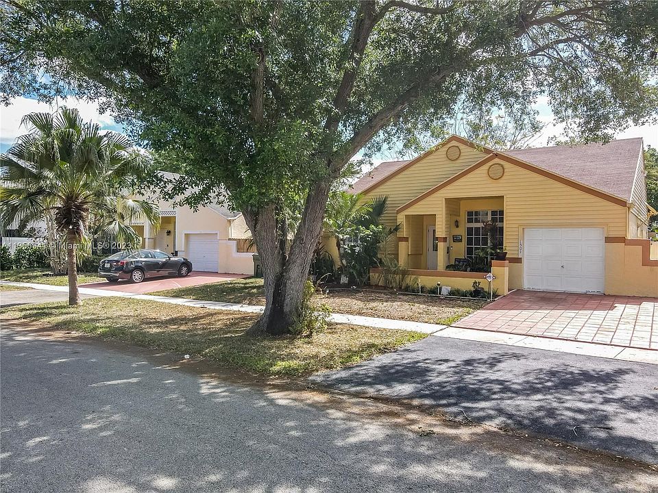1501 SW 85th Ave, Pembroke Pines, FL 33025 Zillow