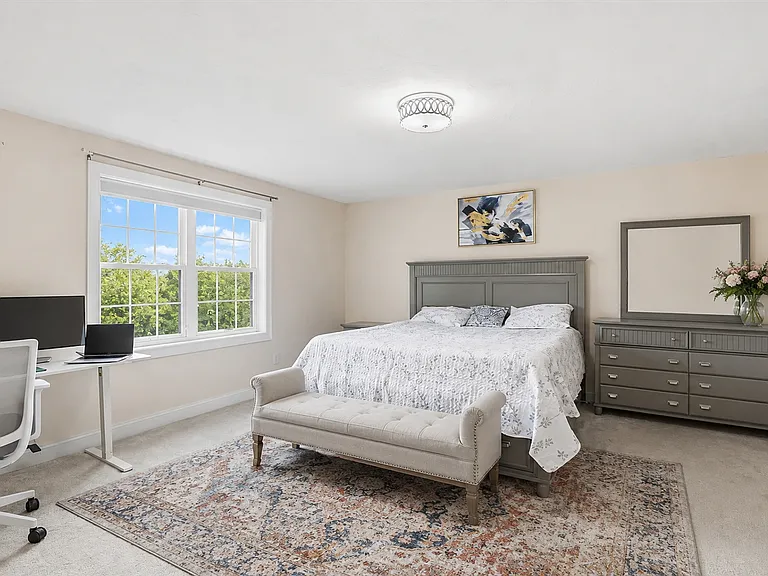 1 Patricia Way — Photo 7