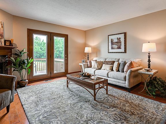 4th image of 1314 Spring Brook Ct #12-131