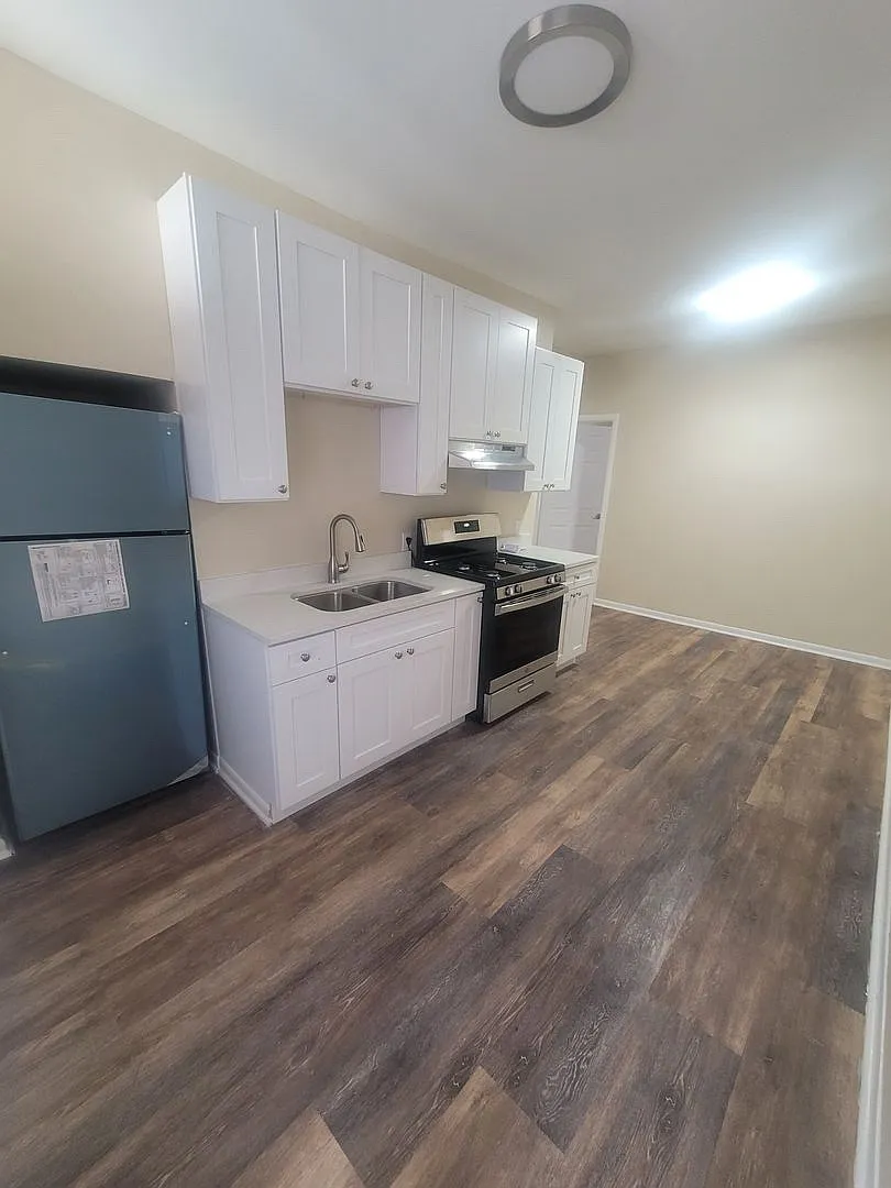 Building Photo - 2919 W 24th Blvd #2A