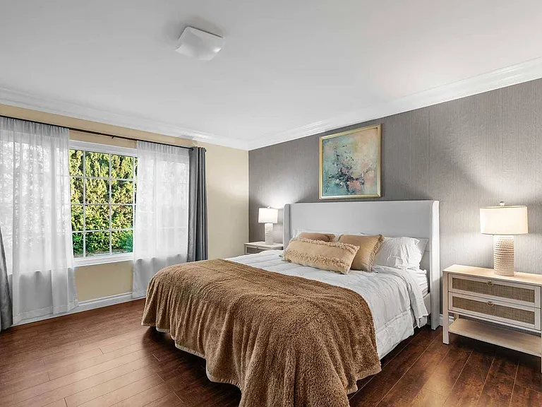 416 Camaritas Dr — Photo 37