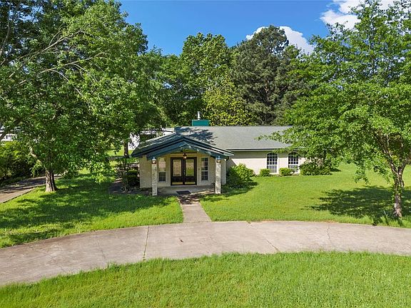 2nd image of 360 County Road 4162
