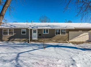 77 W Post Rd NW, Cedar Rapids, IA 52405