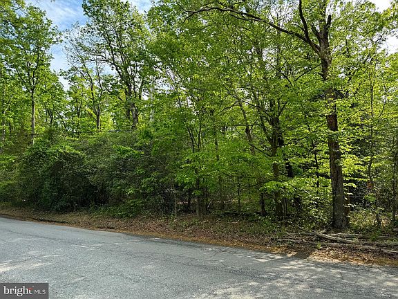 2nd image of Old Marshall Hall Rd