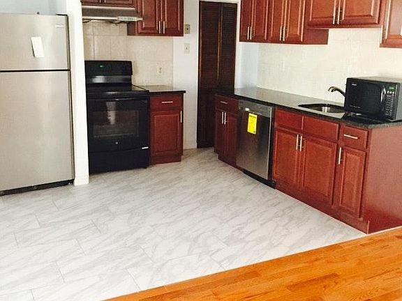 2nd image of 1811 Fairmount Ave #3FL