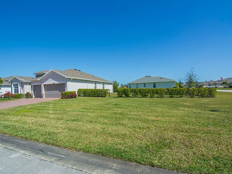 5982 Sequoia Cir — Photo 25