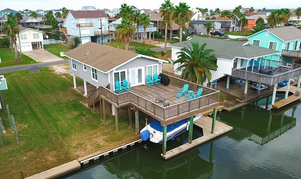 1st image of 16615 Bahama Way